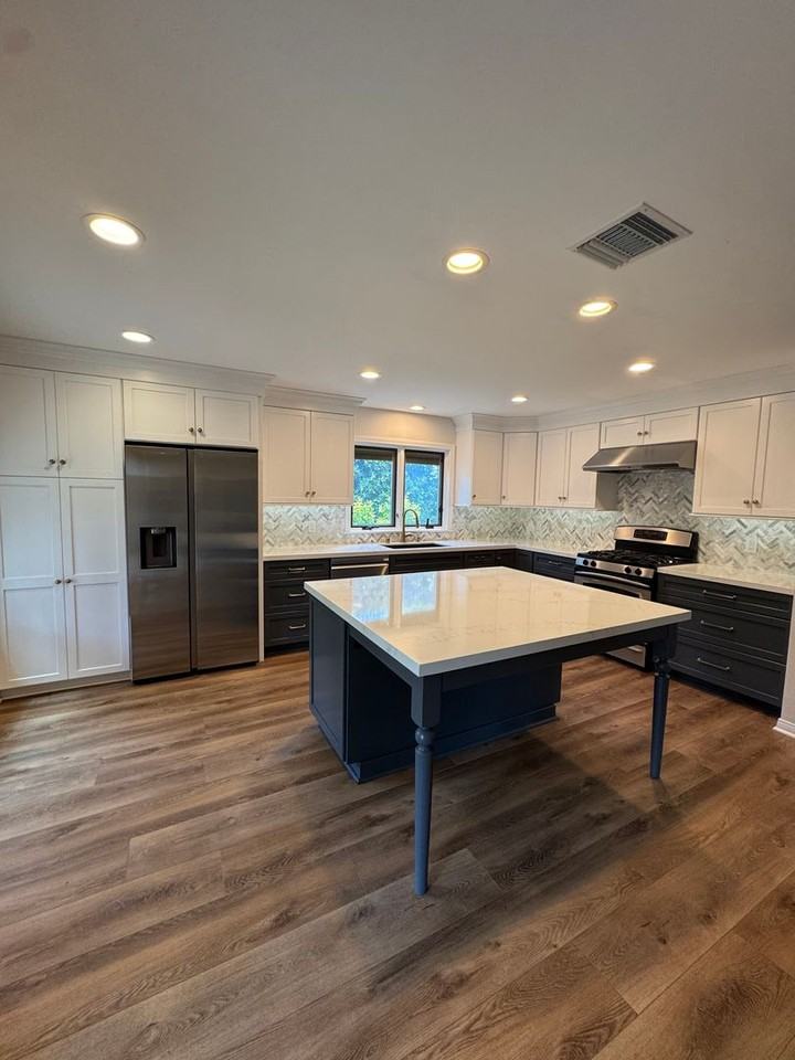 99 Castilian Ct - Photo 2 of 28