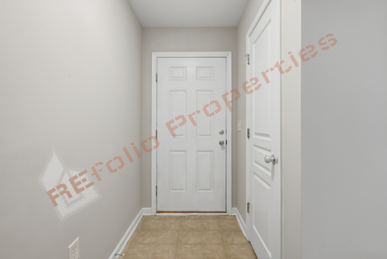 2907 Berkeley Springs Pl - Photo 3 of 34