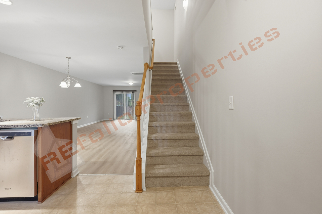2907 Berkeley Springs Pl - Photo 4 of 34