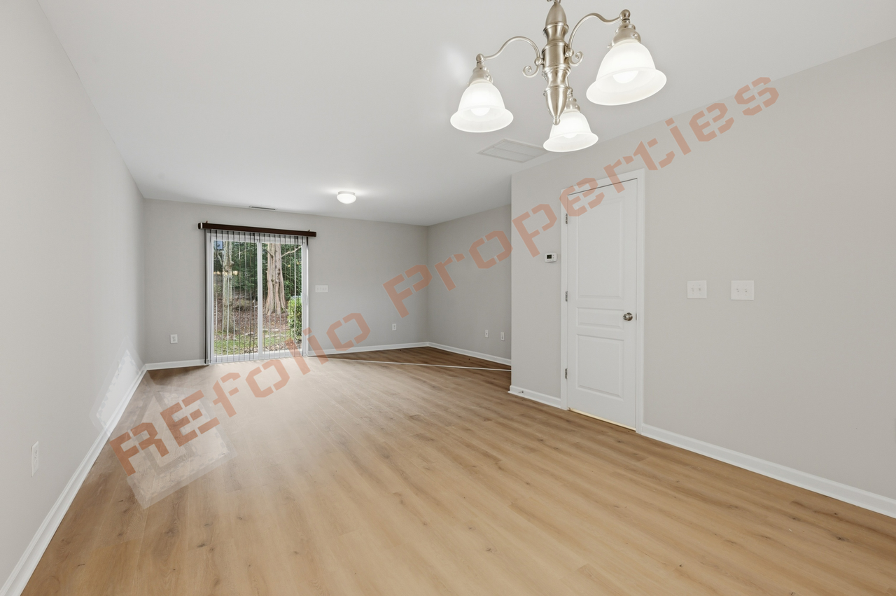 2907 Berkeley Springs Pl - Photo 7 of 34