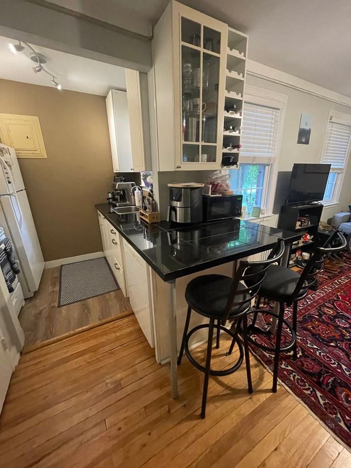 842 Thorn St - Photo 2 of 21