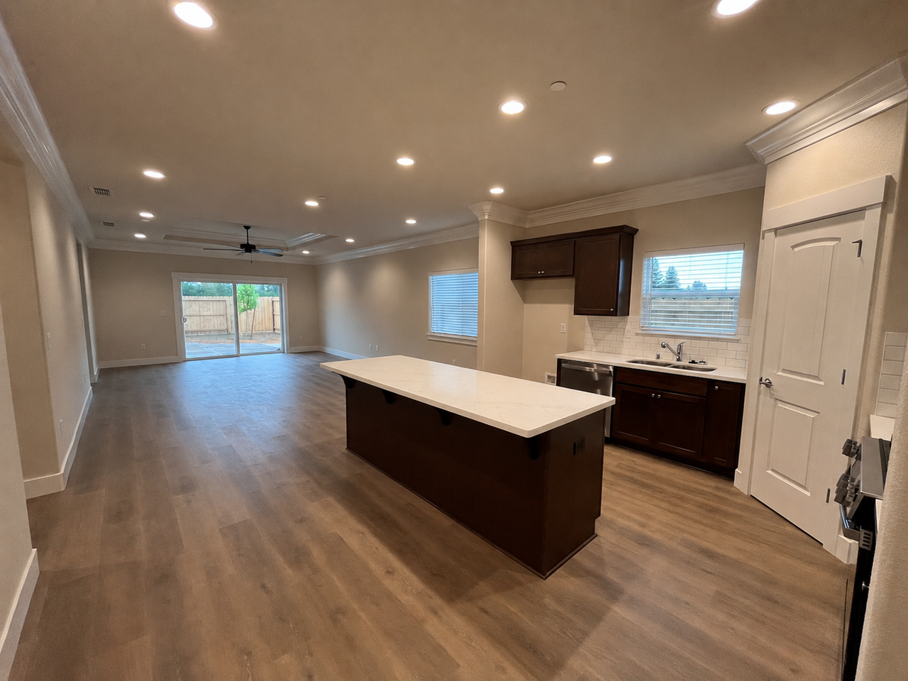 5449 Thumb Rock Rd - Photo 2 of 34