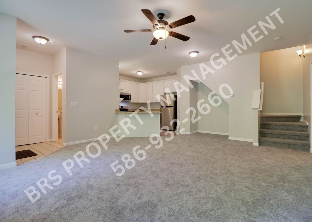 25675 Maritime Cir N - Photo 2 of 19