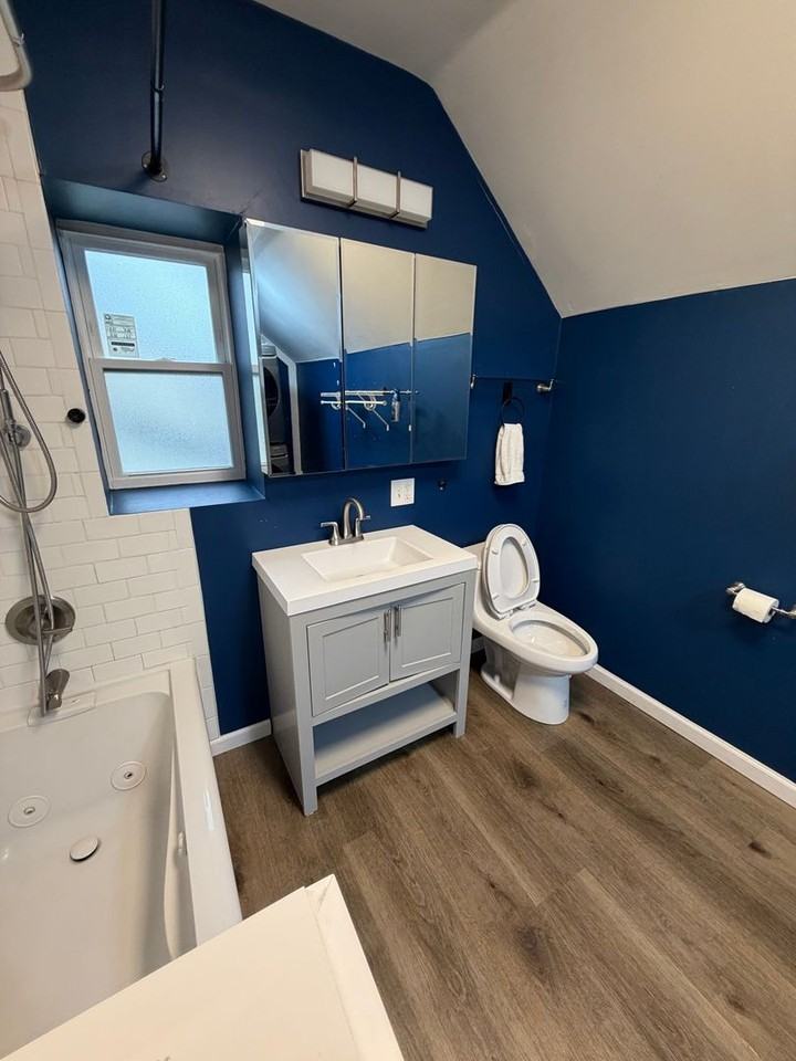 44 Lowell Pl - Photo 2 of 30