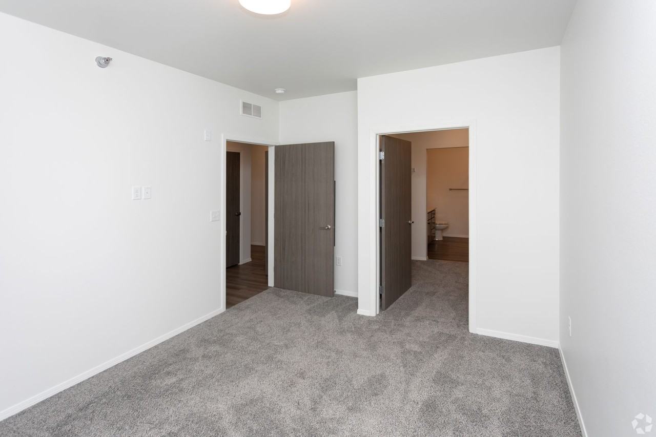 The Crimson - Residential - Photo 4 of 28
