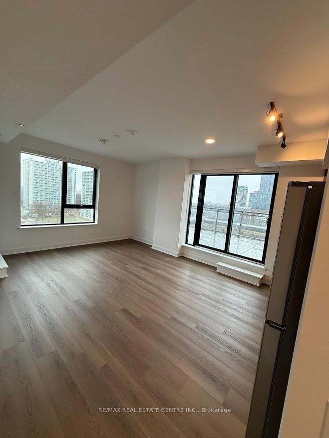 758 Dovercourt Road #707 - Photo 2 of 15