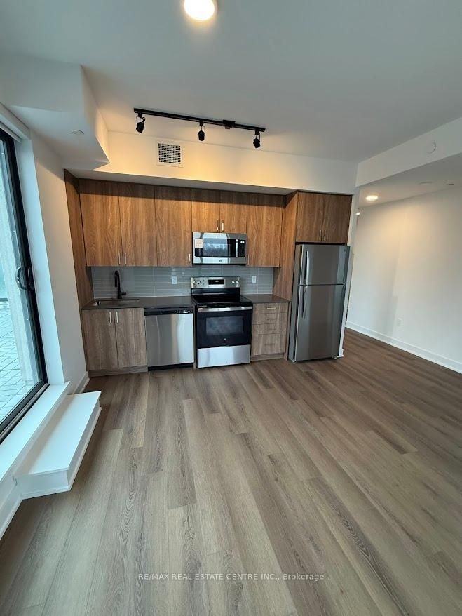 758 Dovercourt Road #707 - Photo 4 of 15