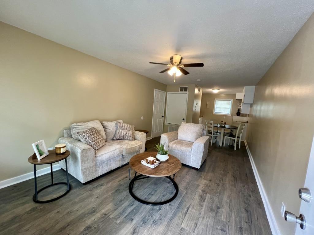 3811 Mosley Ave - Photo 2 of 4