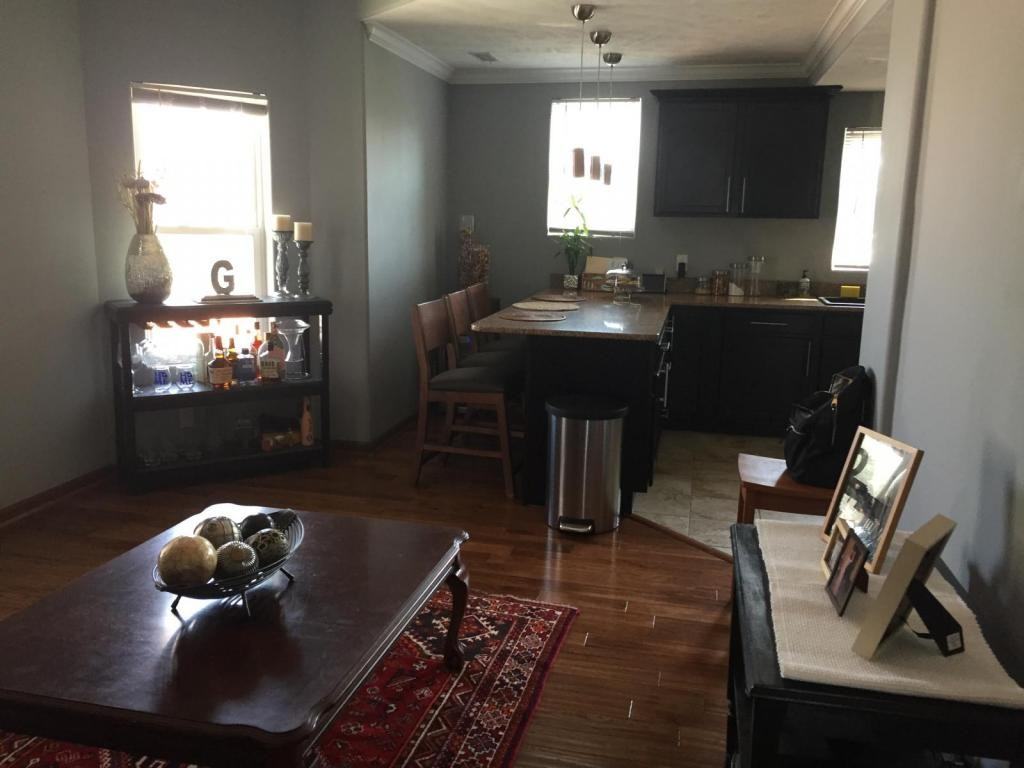 4623 Douglas St - Photo 7 of 9