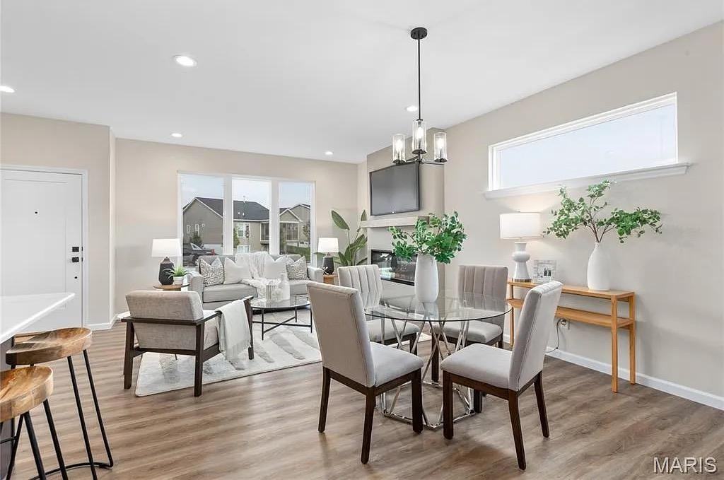 34 Pheasant Ring Dr - Photo 4 of 42