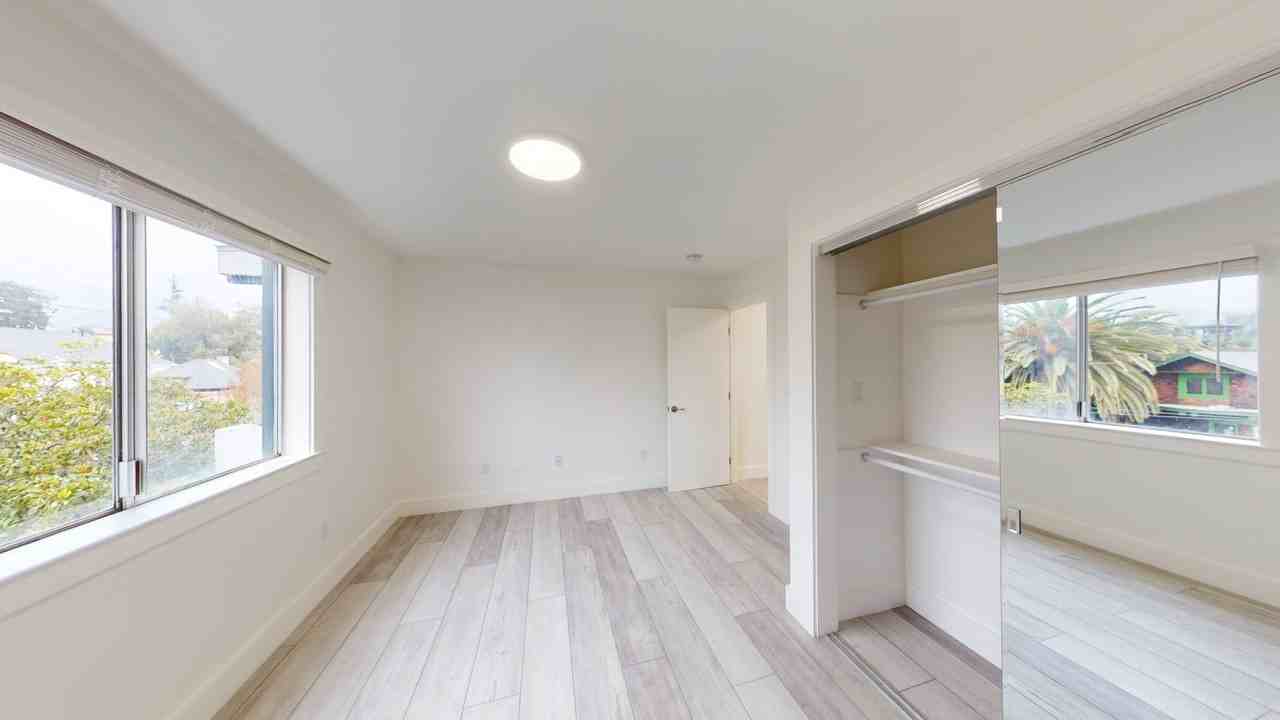 2252 Parker Street - Photo 7 of 25