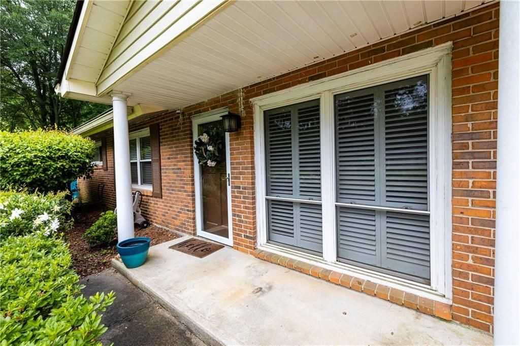3071 Francine Dr - Photo 2 of 24
