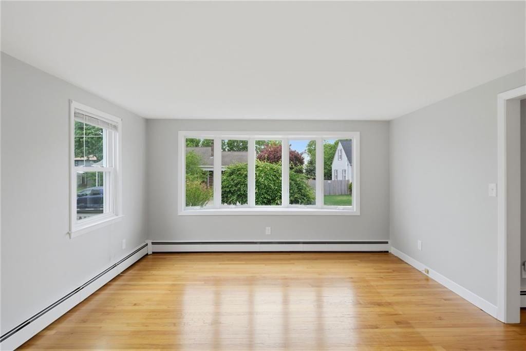 160 Fort St - Photo 7 of 32