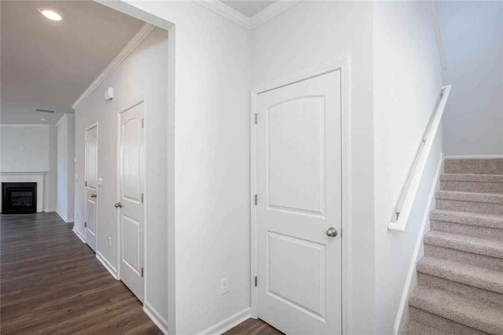 61 Grove Springs Ct Se - Photo 3 of 42