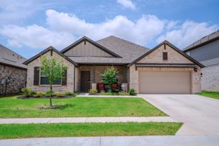 404 Eaton Dr - Photo 1 of 1