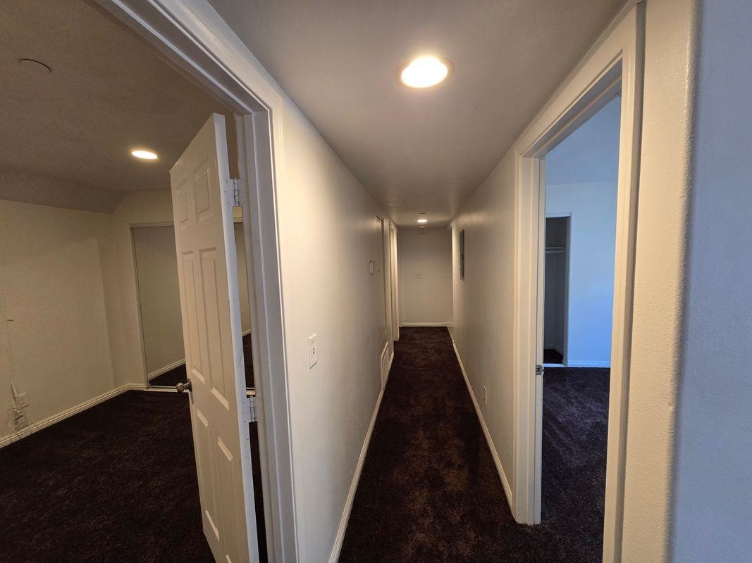 10218 S San Pedro St - Photo 6 of 16