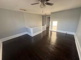 featured image of 1127 N Royal Ave ##B