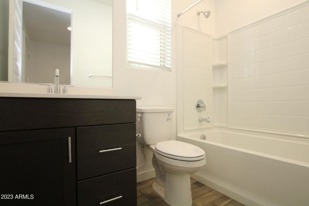 23059 E Pegasus Pkwy - Photo 2 of 22