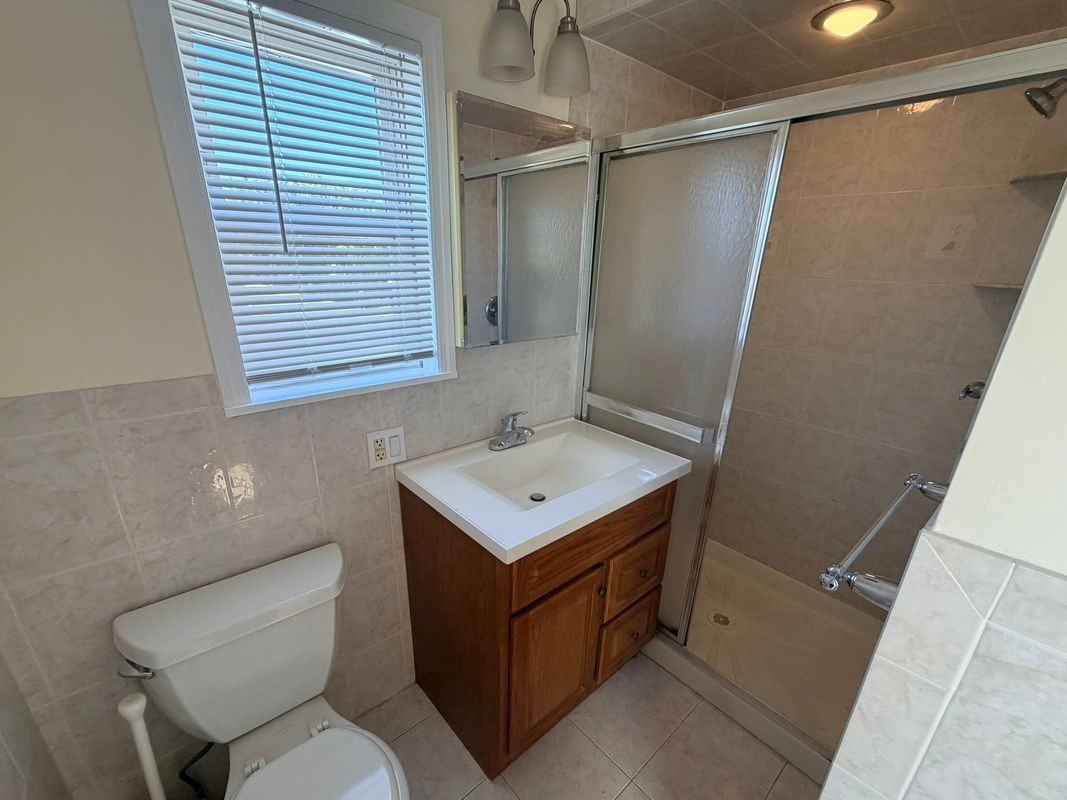 14 Oakwood Ave ##4 - Photo 5 of 8