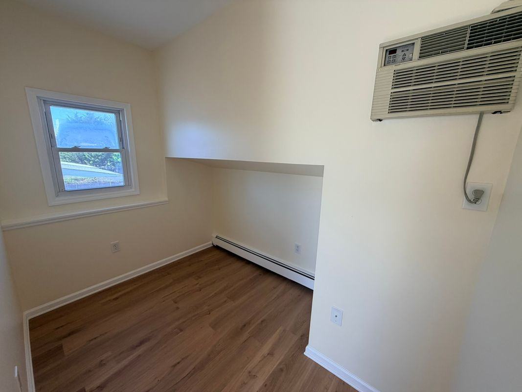 14 Oakwood Ave ##4 - Photo 6 of 8
