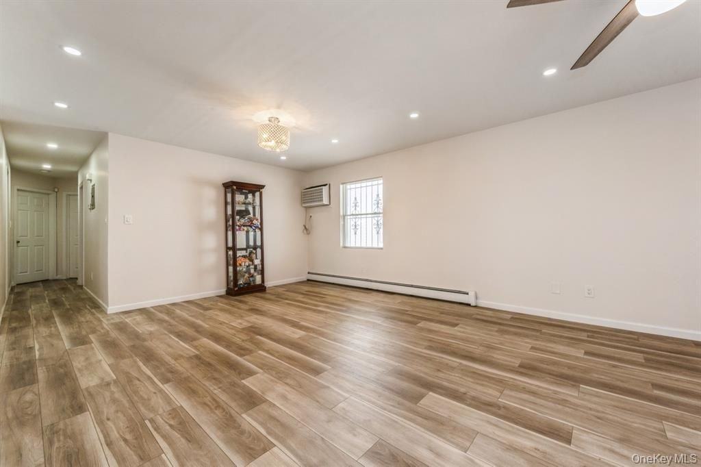 14662 181st St - Photo 2 of 4