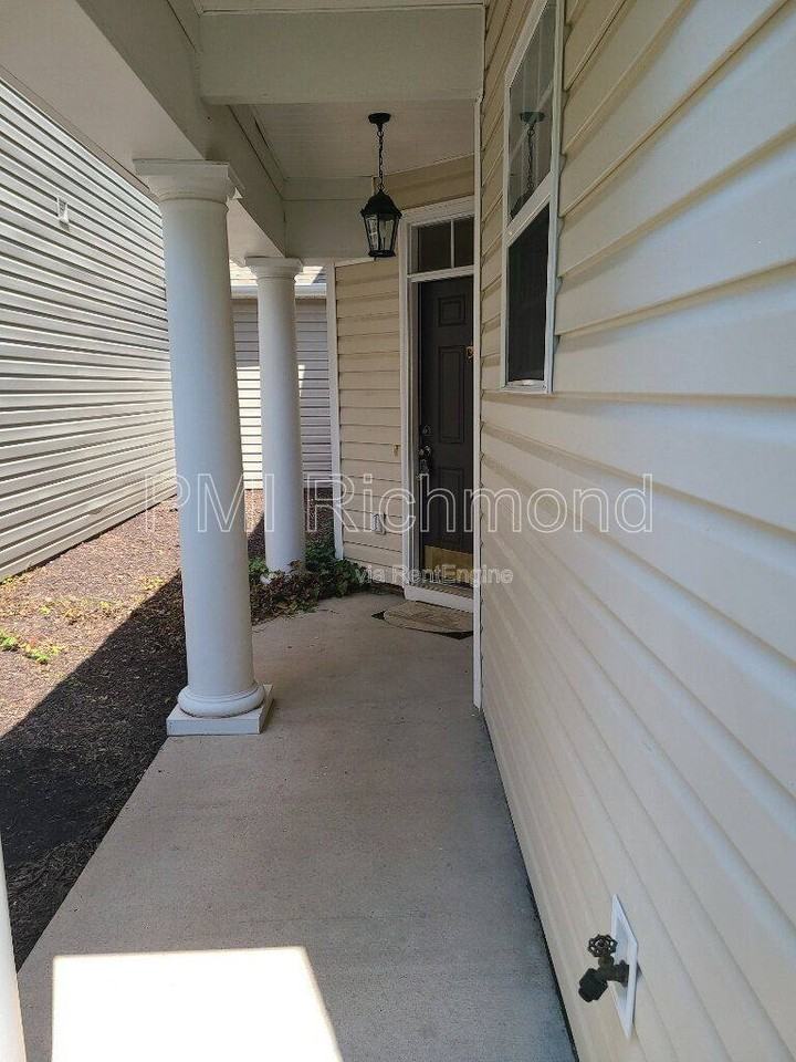 1252 Providence Knoll Dr - Photo 3 of 10