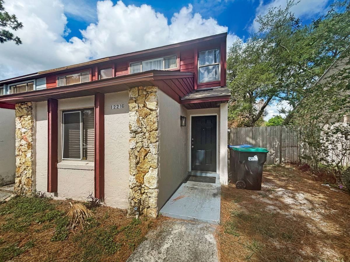 12216 Fox Hound Ln - Photo 2 of 10