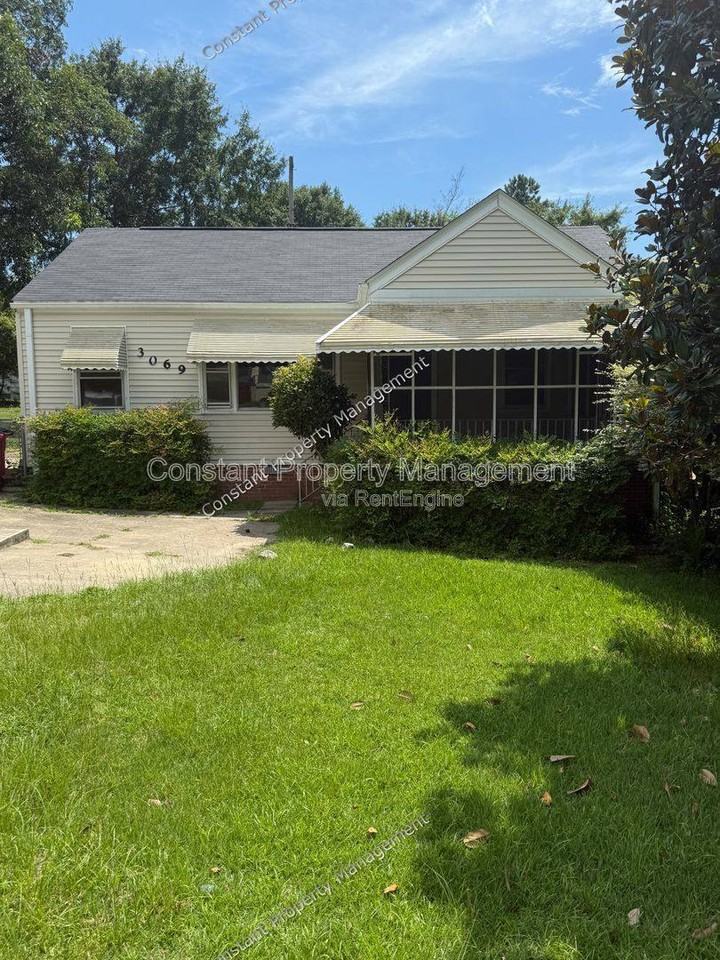 3069 Somerset Dr - Photo 2 of 10