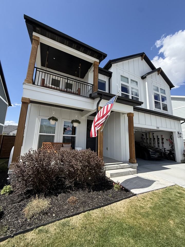 1397 Sumac Cir - Photo 2 of 50