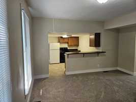 featured image of 125 N Summit St #1