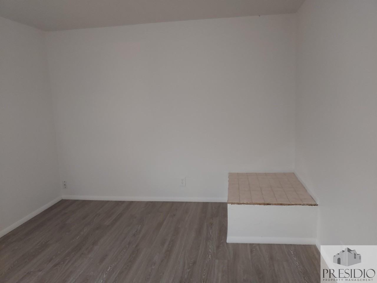 656 Northwest - Photo 4 of 31