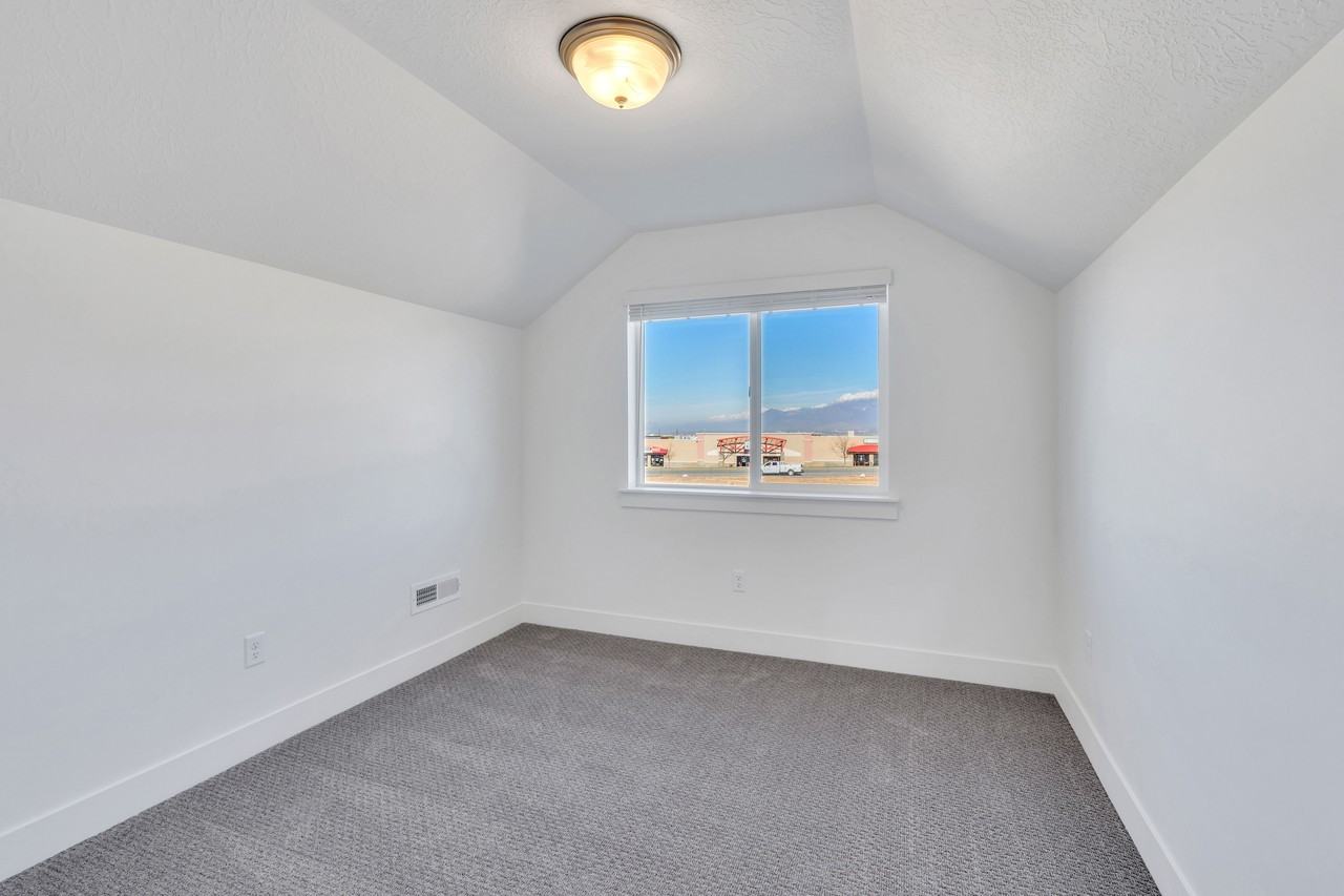 1287 Eastnorth #1 - Photo 3 of 17