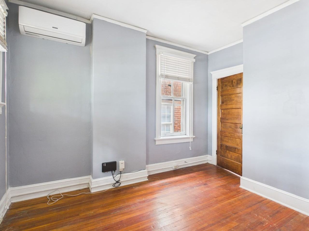 19 S Arthur Ashe Blvd #3 - Photo 3 of 43