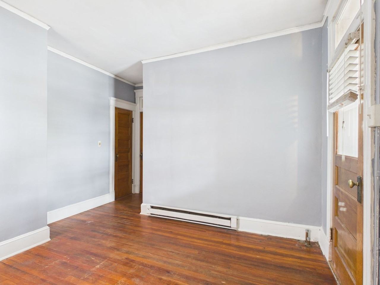 19 S Arthur Ashe Blvd #3 - Photo 5 of 43