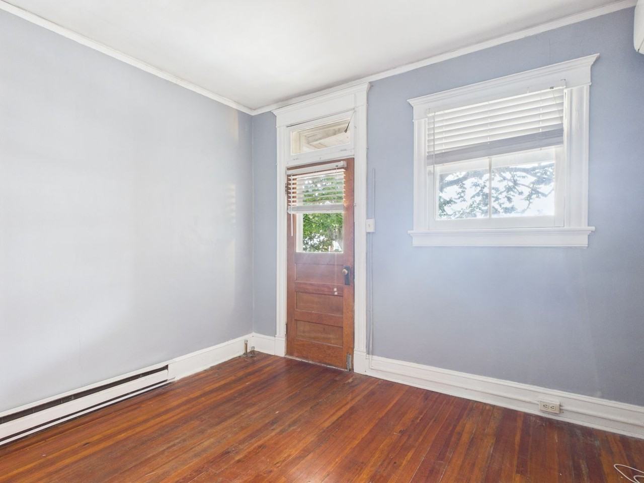 19 S Arthur Ashe Blvd #3 - Photo 6 of 43