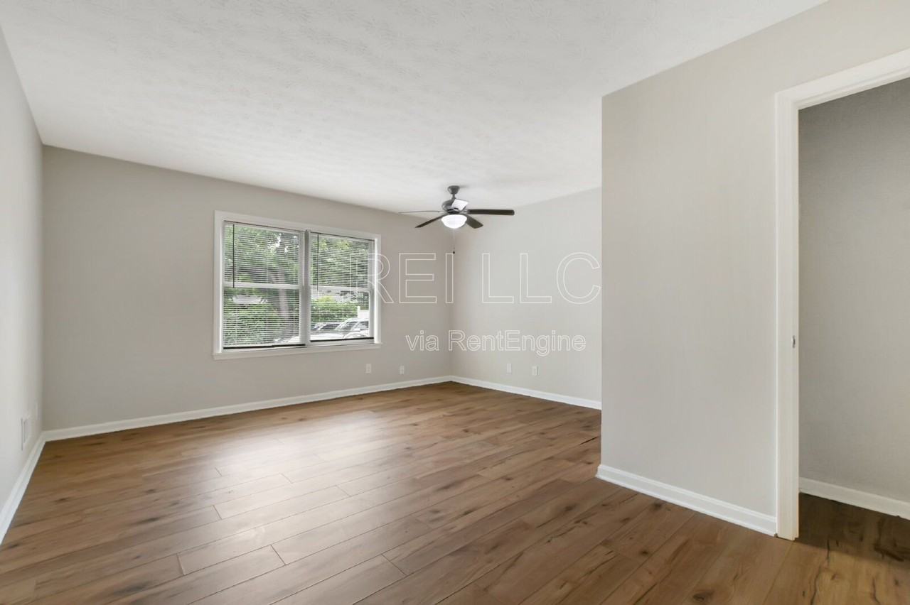3316 Noe Way #21 - Photo 2 of 15