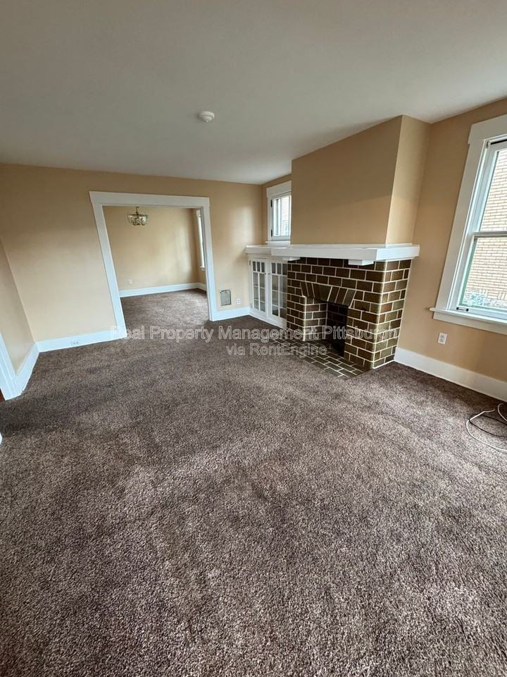 30 Sheridan Ave - Photo 3 of 16