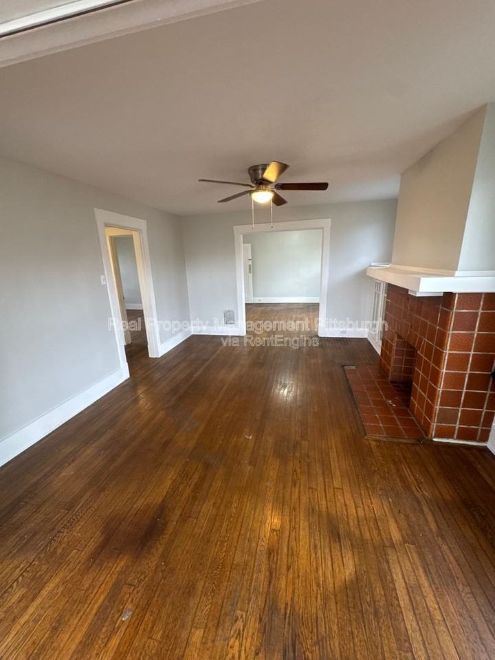 32 Sheridan Ave - Photo 3 of 16