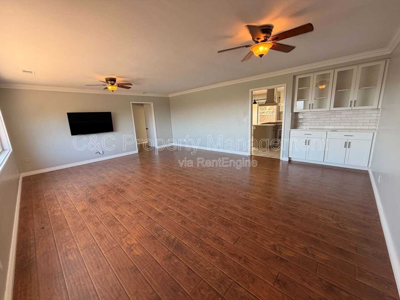 410 Mira Loma Ln - Photo 4 of 23