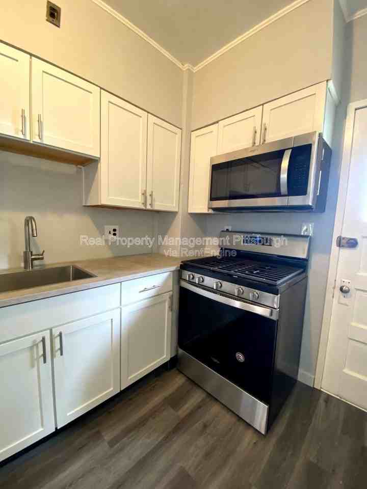 16 Marie Ave #1 - Photo 4 of 9