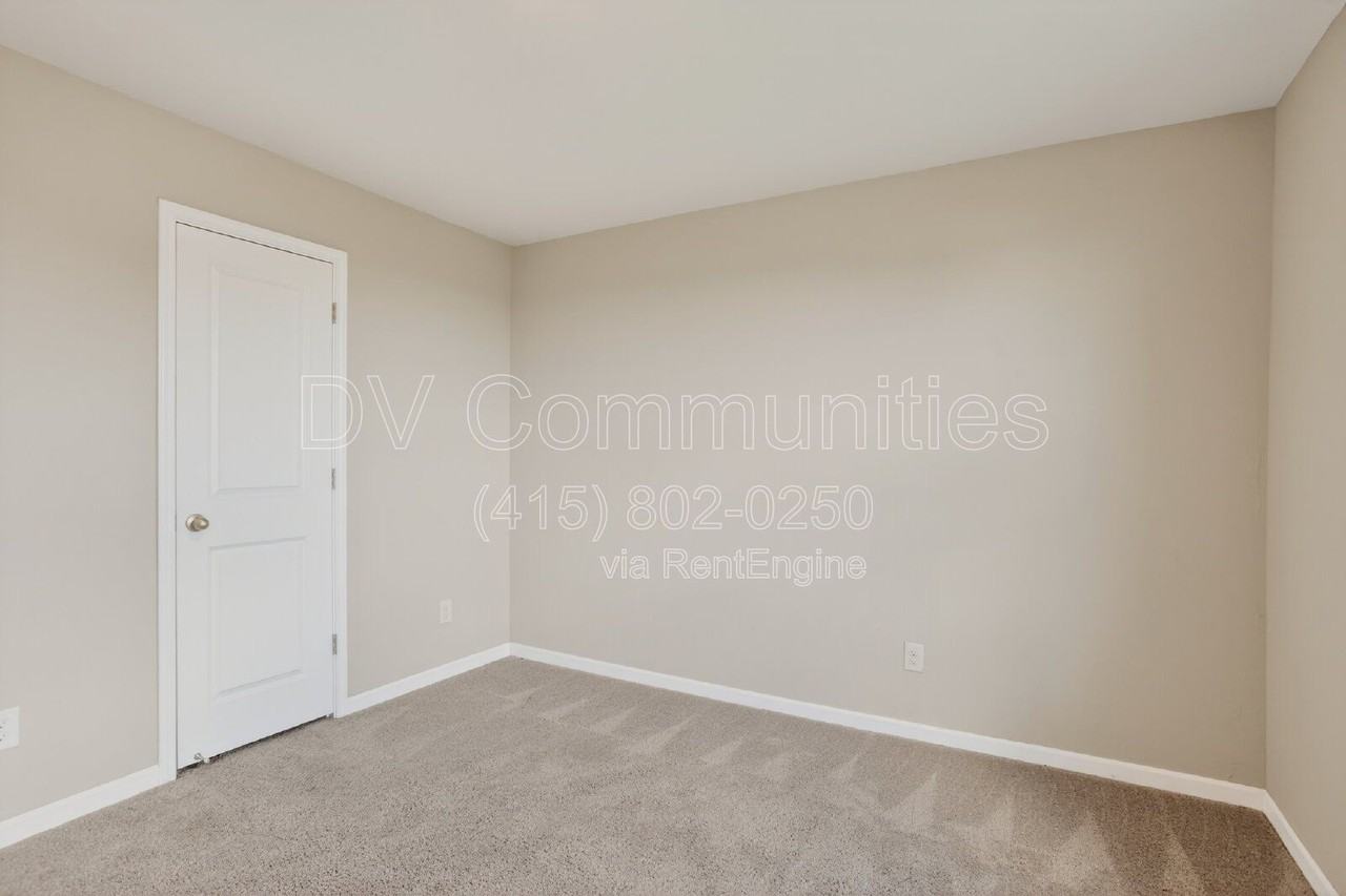 1712 Amaranth Ln - Photo 6 of 33