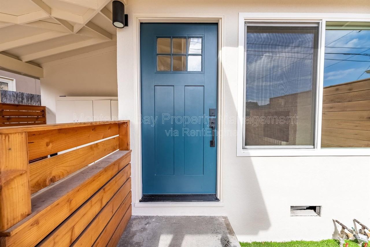 226 Park St - Photo 6 of 23