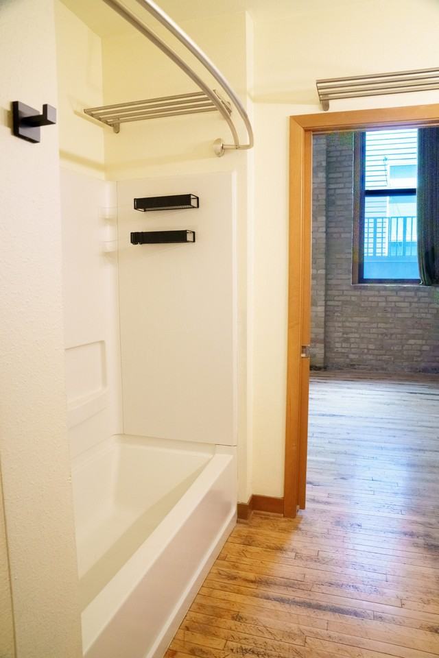 1017 S 2nd St - Photo 5 of 16