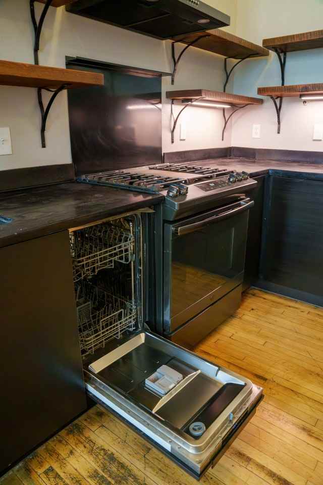 1017 S 2nd St - Photo 3 of 16
