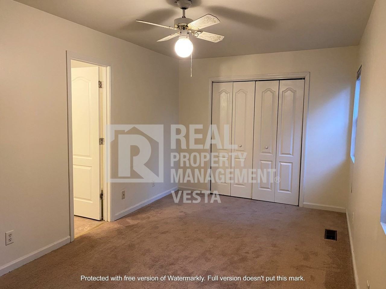627 Maplewood Dr - Photo 6 of 13