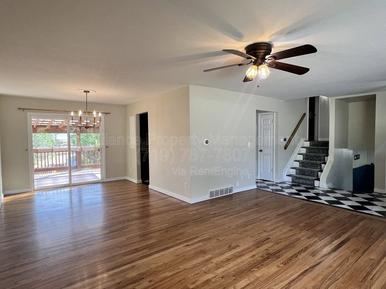 514 Catalina Dr - Photo 5 of 43
