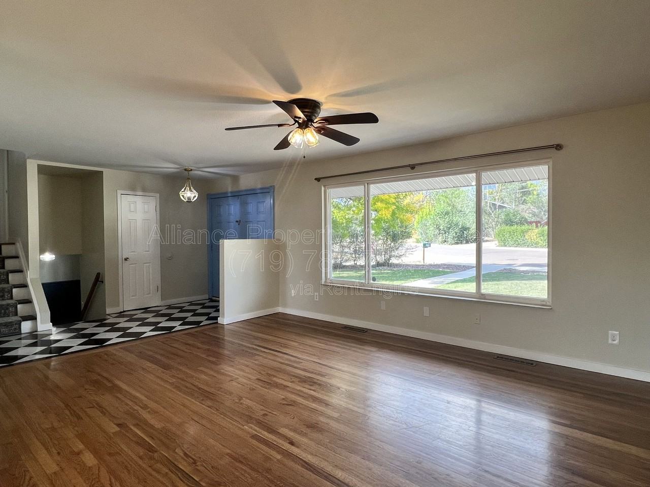 514 Catalina Dr - Photo 6 of 43