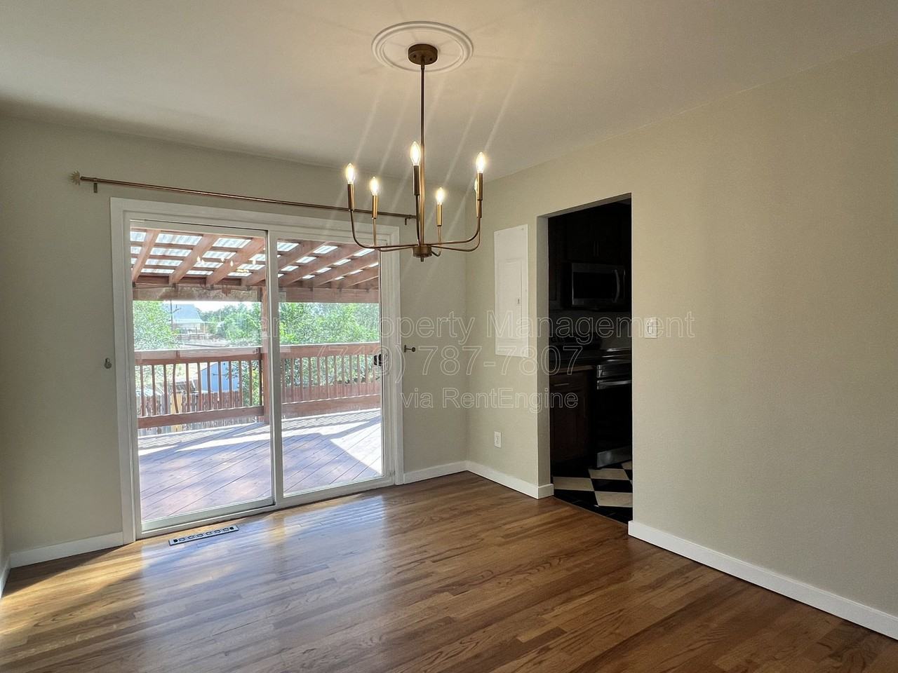 514 Catalina Dr - Photo 7 of 43