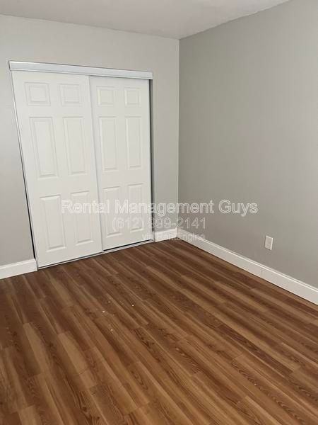 3520 12th Ave S #5 - Photo 5 of 7