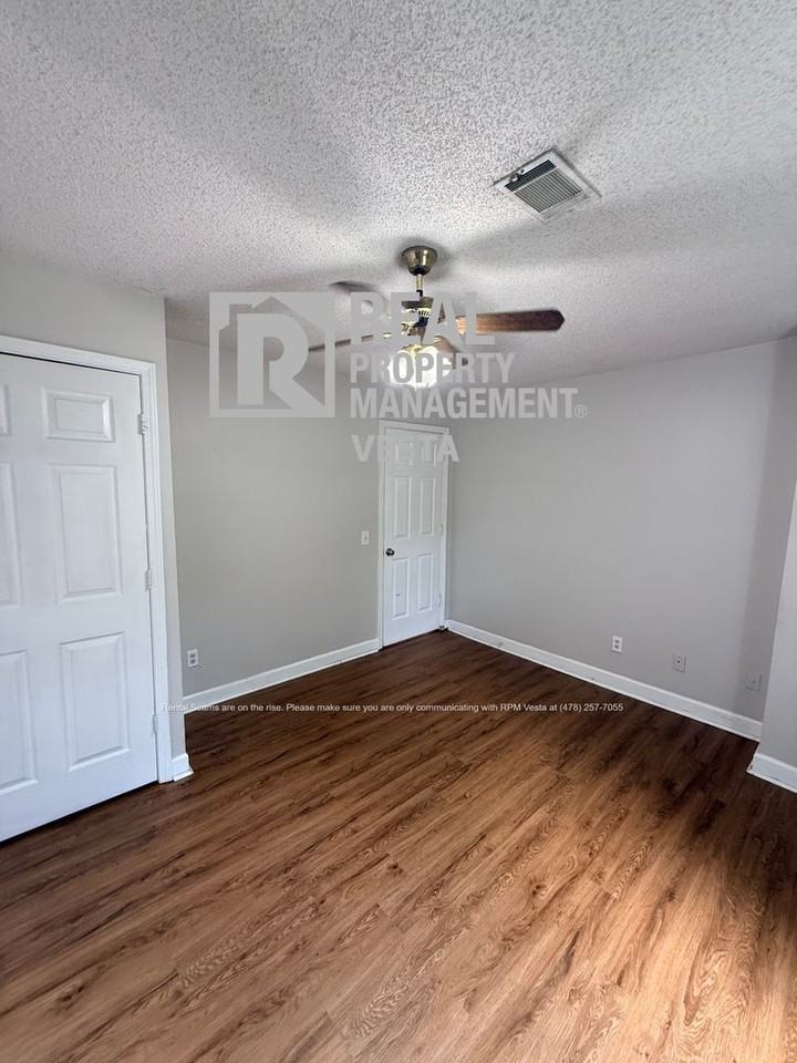 3163 High Point Dr - Photo 3 of 12